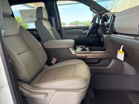New 2026 Chevrolet Silverado 2500 LT w/ Texas Edition AWD/4WD image 16