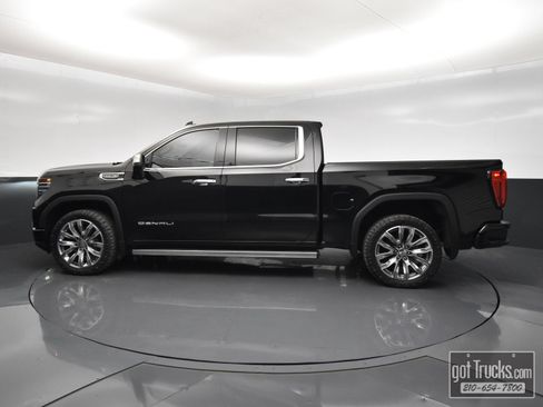 Used 2023 GMC Sierra 1500 Denali w/ Denali Reserve Package AWD/4WD image 3