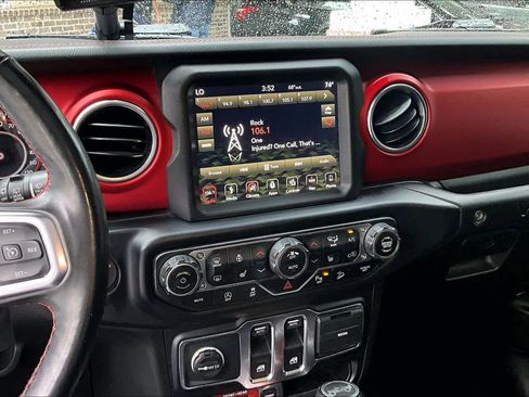 Used 2019 Jeep Wrangler Rubicon AWD/4WD image 6