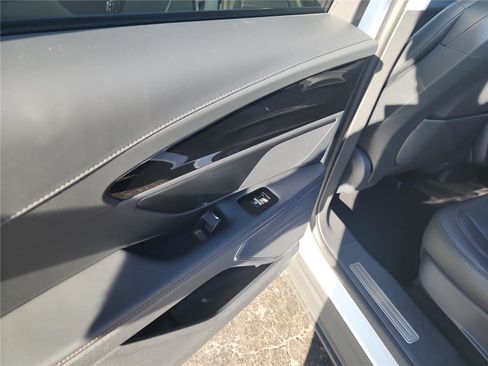 New 2026 Lincoln Nautilus Premier image 16