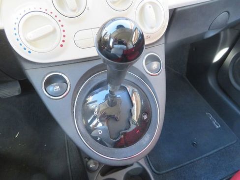 Used 2013 FIAT 500 Pop image 26