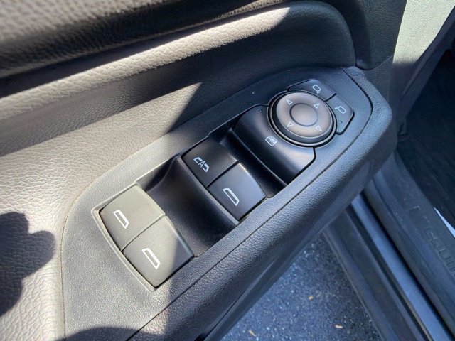 Used 2019 Chevrolet Equinox LT FWD image 27