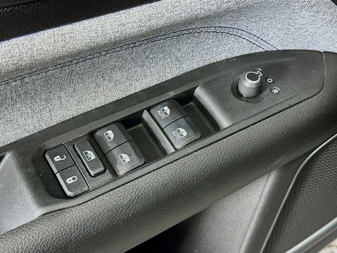 Used 2022 Jeep Compass Latitude AWD/4WD image 15