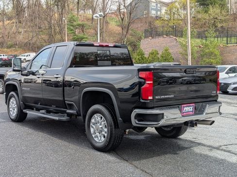 Used 2024 Chevrolet Silverado 2500 LTZ w/ LTZ Plus Package AWD/4WD image 8