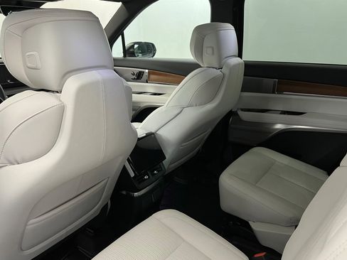 New 2026 Cadillac Vistiq Sport image 20