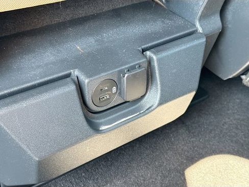 Used 2023 Ford F150 XLT image 31