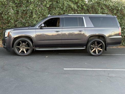 Used 2015 GMC Yukon XL Denali w/ Open Road Package image 6