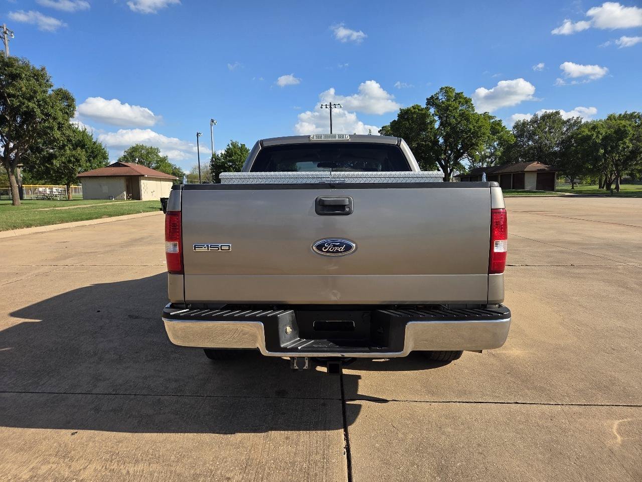 Used 2005 Ford F150 Lariat RWD image 26