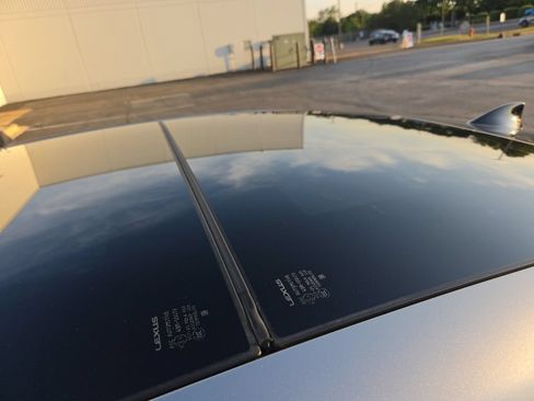 Used 2019 Lexus ES 350 w/ Accessory Package FWD image 5