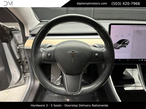 Used 2017 Tesla Model 3 Long Range image 29