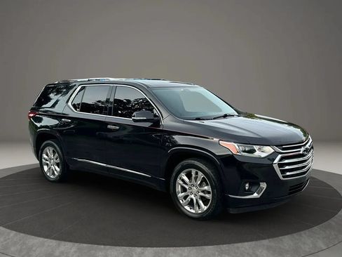 Used 2018 Chevrolet Traverse High Country w/ LPO, Floor Liner Package AWD/4WD image 1