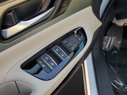 New 2025 Nissan Murano SL image 30