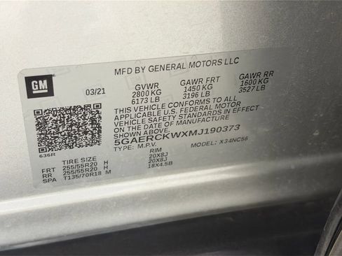 Used 2021 Buick Enclave Premium w/ Sun and Sites Package FWD image 9