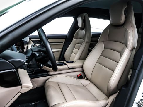 Used 2023 Porsche Taycan 4 Cross Turismo image 18