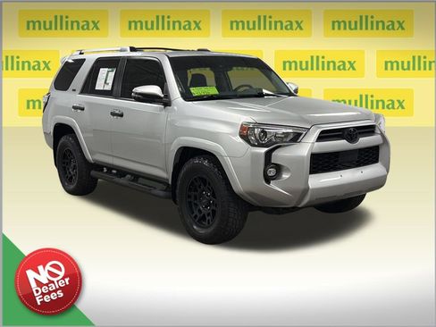 Used 2024 Toyota 4Runner SR5 Premium w/ Moonroof Package RWD image 1
