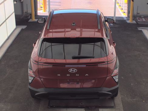Used 2024 Hyundai Kona SEL FWD image 8