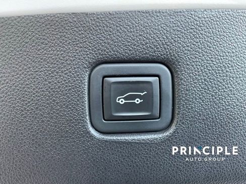 Used 2020 Chevrolet Blazer LT image 27