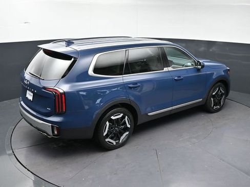 Used 2024 Kia Telluride EX AWD/4WD image 30