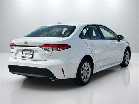 Certified 2026 Toyota Corolla LE FWD image 5