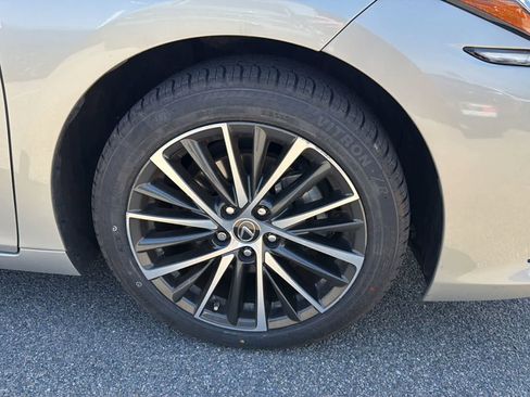 Used 2022 Lexus ES 350 w/ Premium Package image 21