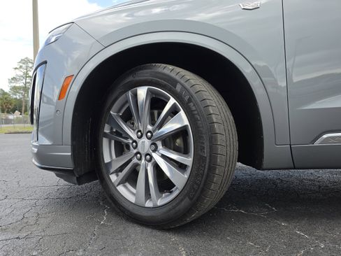 Used 2023 Cadillac XT6 Premium Luxury w/ Platinum Package AWD/4WD image 39