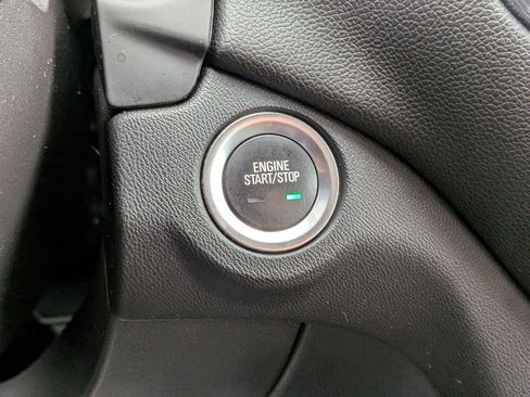 Used 2020 Chevrolet Equinox LT AWD/4WD image 16