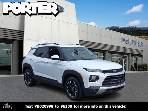Used 2023 Chevrolet TrailBlazer LT w/ Convenience Package AWD/4WD image 1