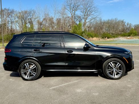 Used 2026 BMW X7 xDrive40i w/ M Sport Package image 7