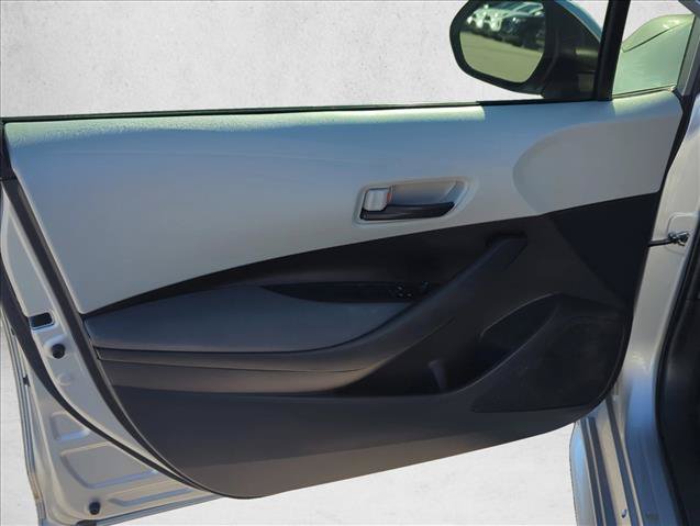 Used 2022 Toyota Corolla LE FWD image 10
