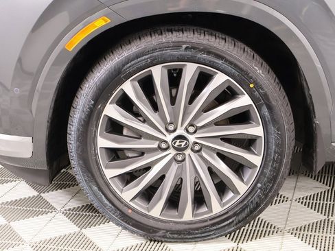 Used 2023 Hyundai Palisade Calligraphy w/ Winter Package image 21