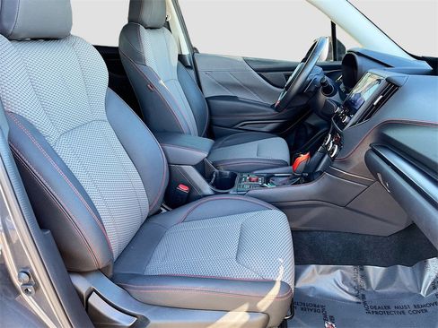 Used 2024 Subaru Forester Sport image 29