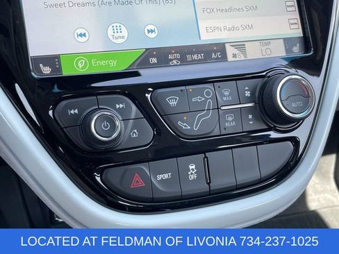 Used 2021 Chevrolet Bolt Premier w/ Infotainment Package FWD image 17