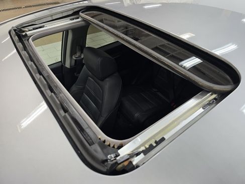 Used 2019 Honda CR-V EX-L image 3