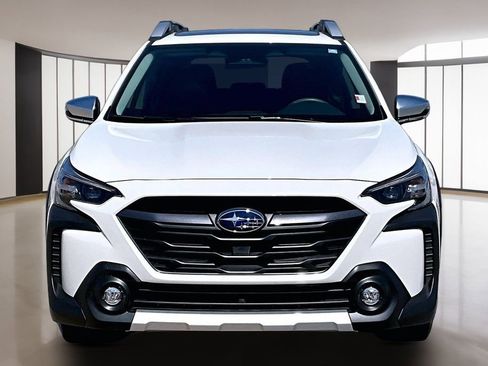 Used 2025 Subaru Outback Touring XT AWD/4WD image 3