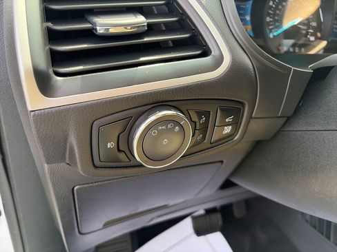 Used 2024 Ford Edge SEL w/ Convenience Package AWD/4WD image 17
