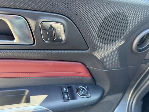 Used 2025 Ford Mustang Premium RWD image 13