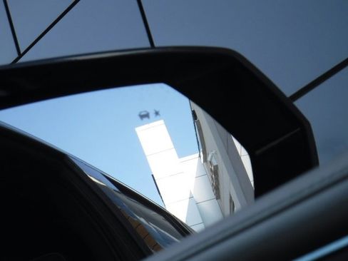 Used 2023 Chevrolet Tahoe Premier image 41