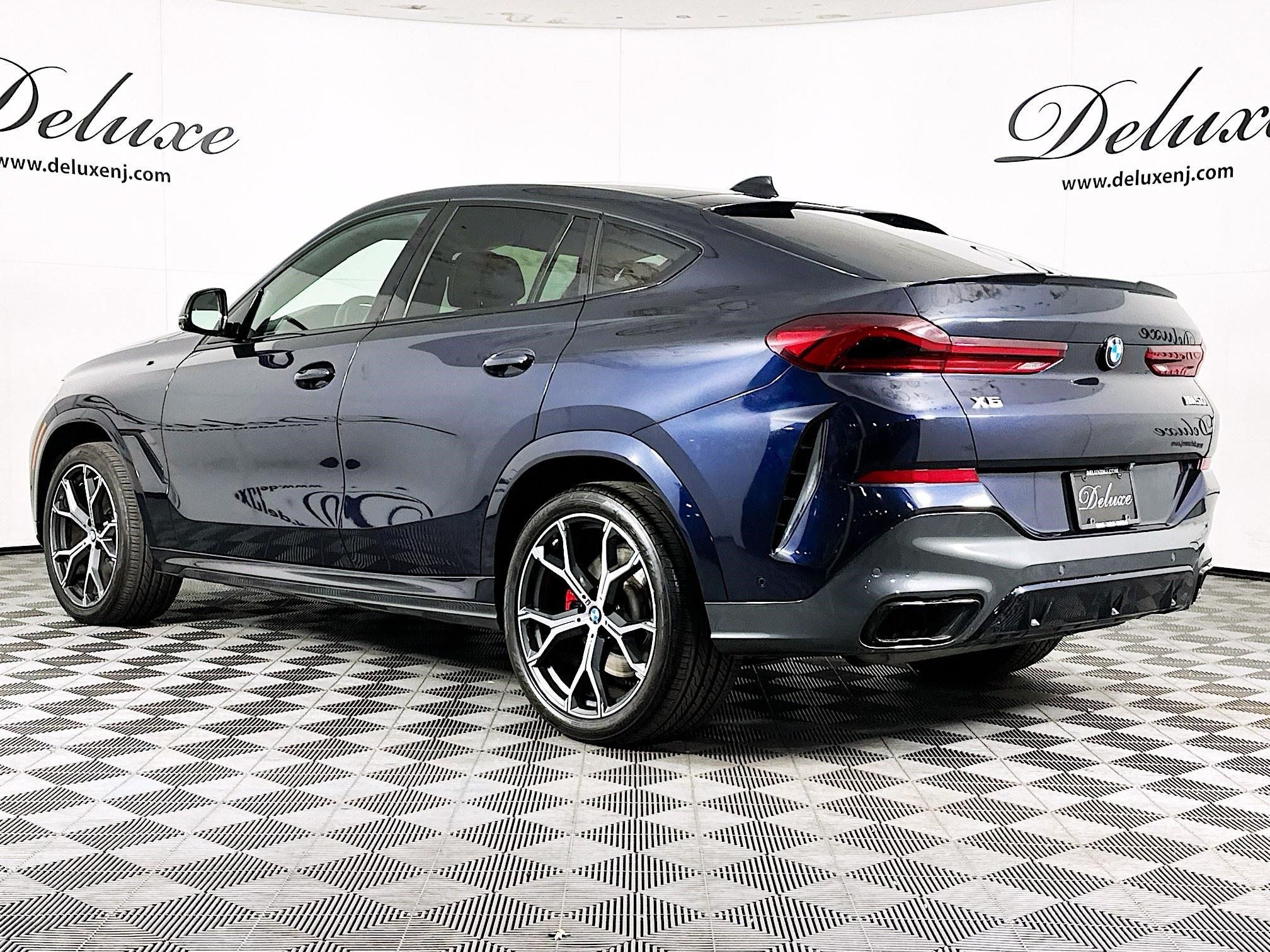 Used 2022 BMW X6 M50i AWD/4WD image 4