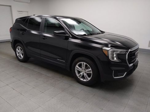 Used 2024 GMC Terrain SLE AWD/4WD image 11