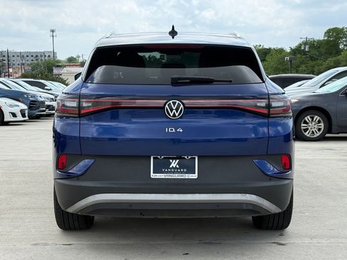 Used 2022 Volkswagen ID.4 Pro S w/ Gradient Package RWD image 8
