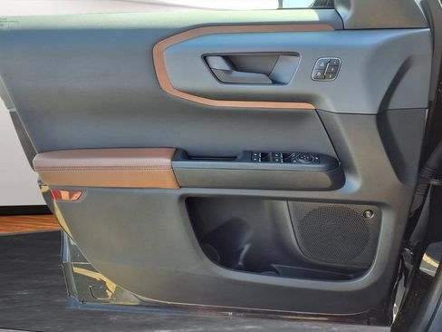 Used 2024 Ford Bronco Sport Outer Banks w/ Tech Package AWD/4WD image 16