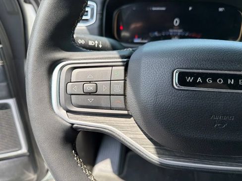 Used 2024 Jeep Wagoneer L Series II RWD image 22