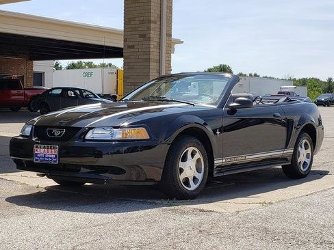 Used 2000 Ford Mustang Convertible RWD image 24