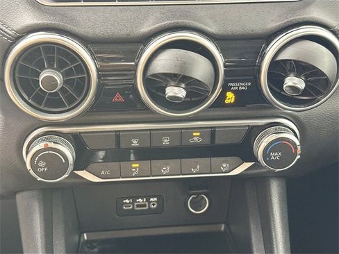 Used 2023 Nissan Sentra SV image 14