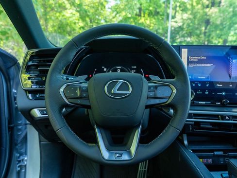 Used 2024 Lexus RX 500h F Sport w/ Cold Area Package AWD/4WD image 22