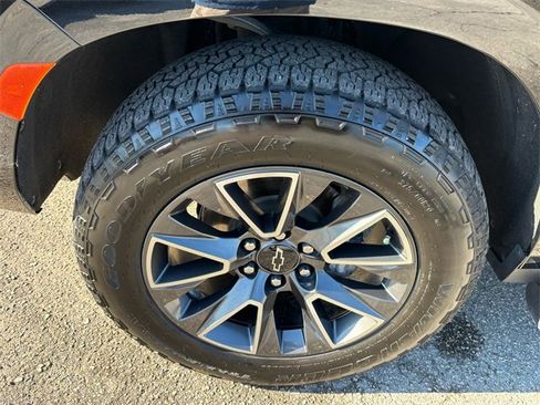 Used 2023 Chevrolet Tahoe Z71 image 10