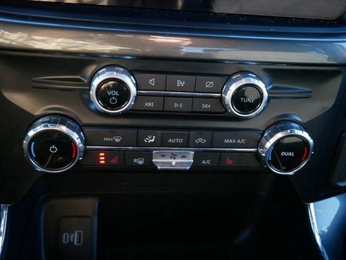 Certified 2022 Ford F150 XLT w/ Equipment Group 302A High image 21