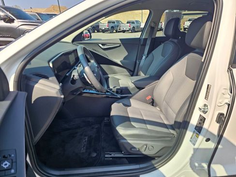 Certified 2024 Kia Niro Wind w/ Wind Preserve Package FWD image 20