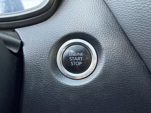 Certified 2022 Toyota Corolla SE w/ SE Premium Package image 30