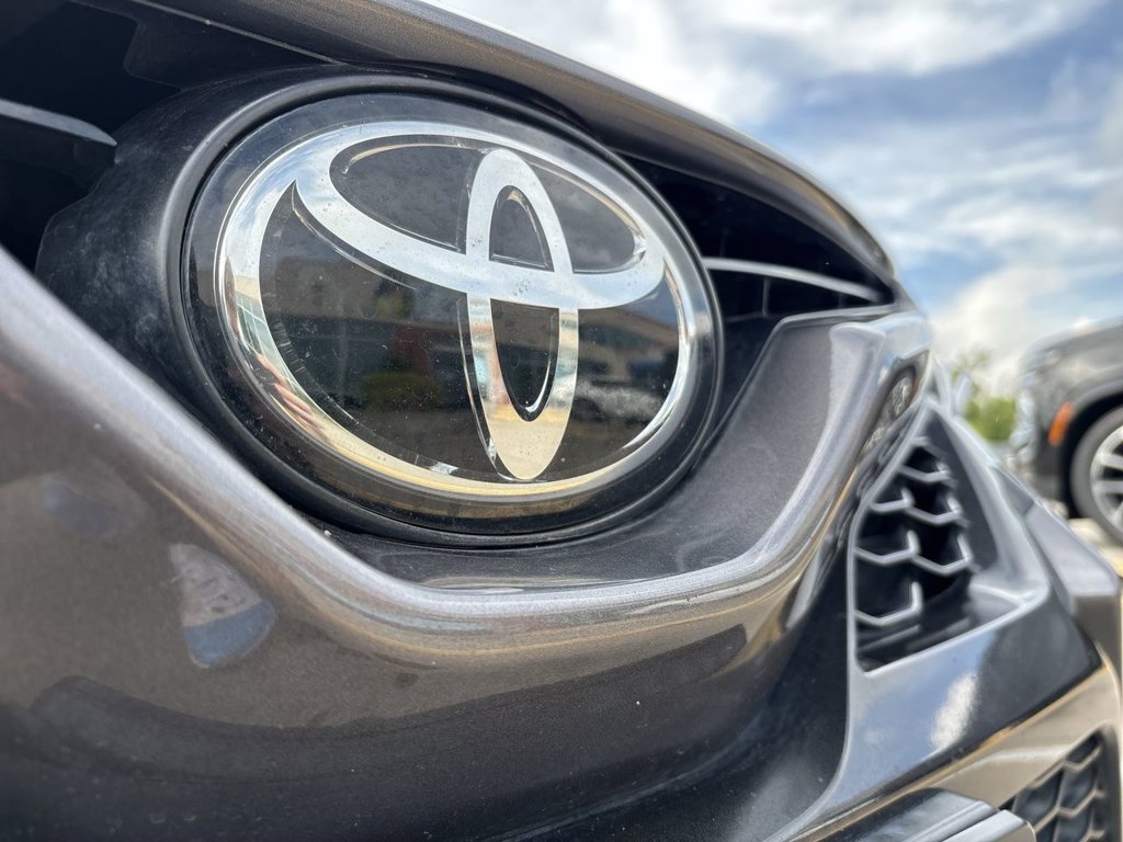 Used 2021 Toyota Camry XSE w/ Carpet Mat Package (TMS) FWD image 35